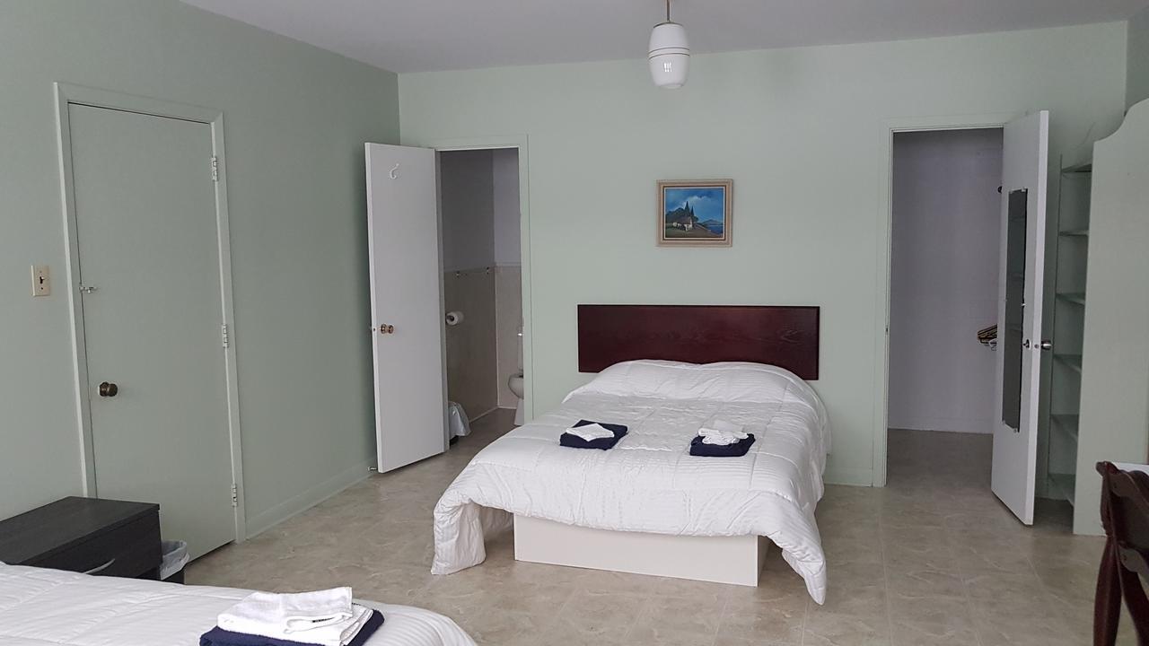 Domaine St-Viateur Hostel Amos Ngoại thất bức ảnh