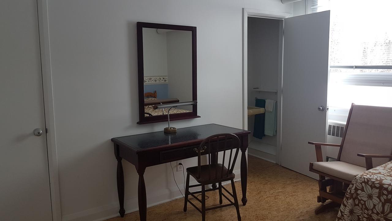 Domaine St-Viateur Hostel Amos Ngoại thất bức ảnh