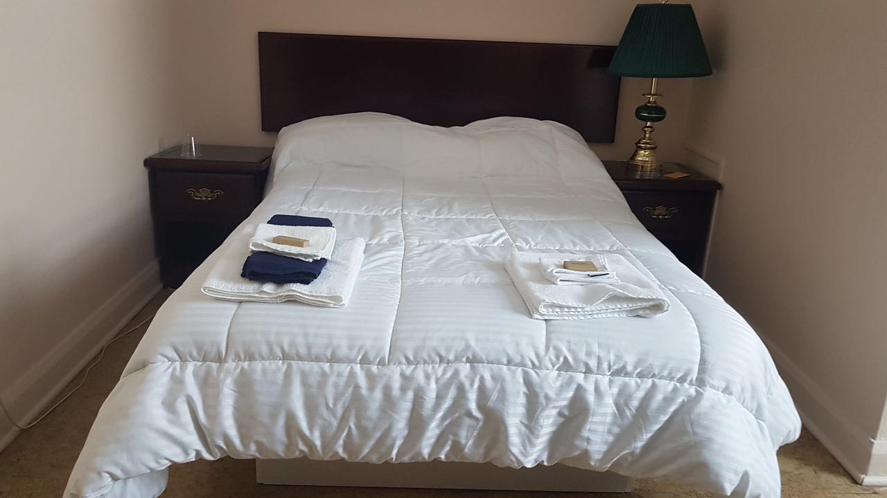 Domaine St-Viateur Hostel Amos Ngoại thất bức ảnh