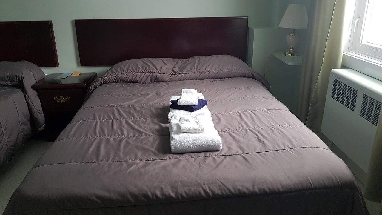 Domaine St-Viateur Hostel Amos Ngoại thất bức ảnh