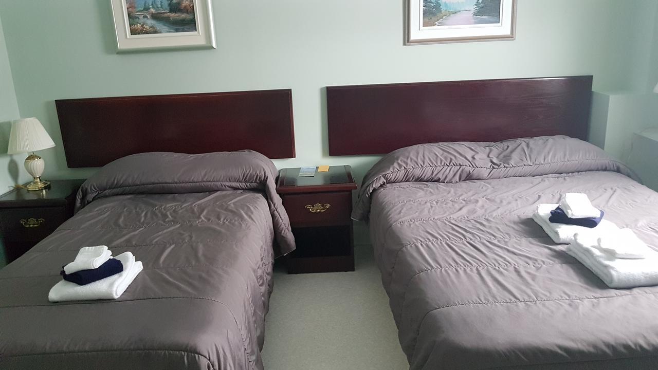 Domaine St-Viateur Hostel Amos Ngoại thất bức ảnh
