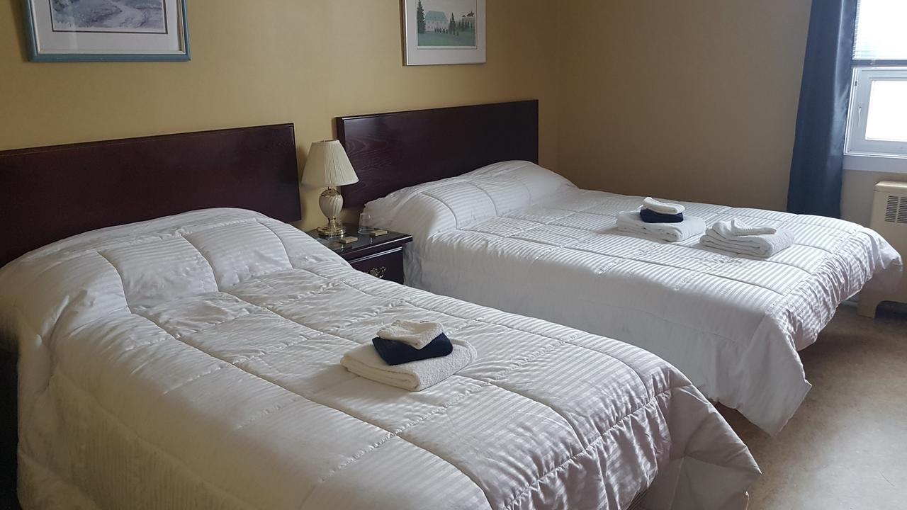 Domaine St-Viateur Hostel Amos Ngoại thất bức ảnh